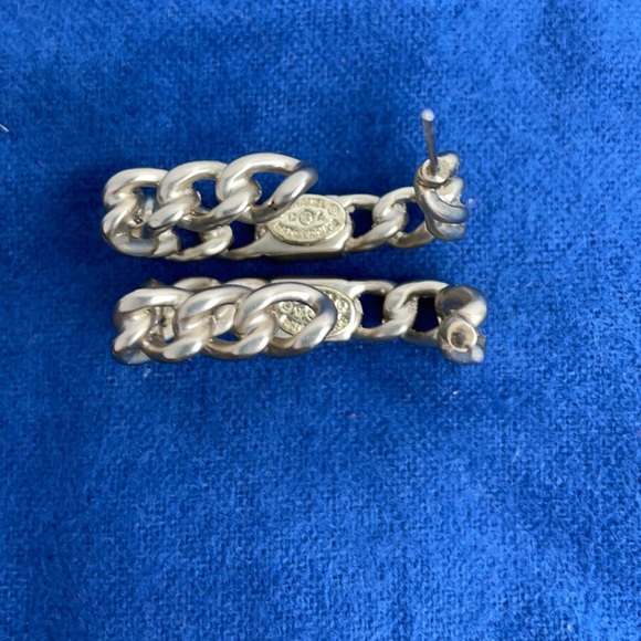 CHANEL Authentic Rare Earrings - Picture 7 of 10